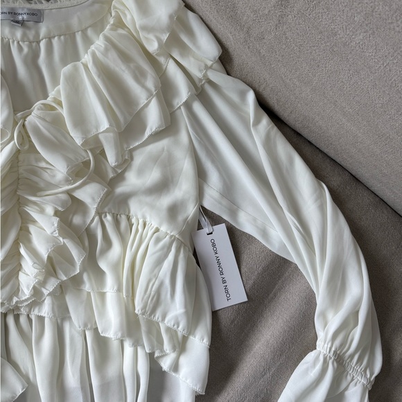 Torn by Ronny Kobo - Picture 3 of 5